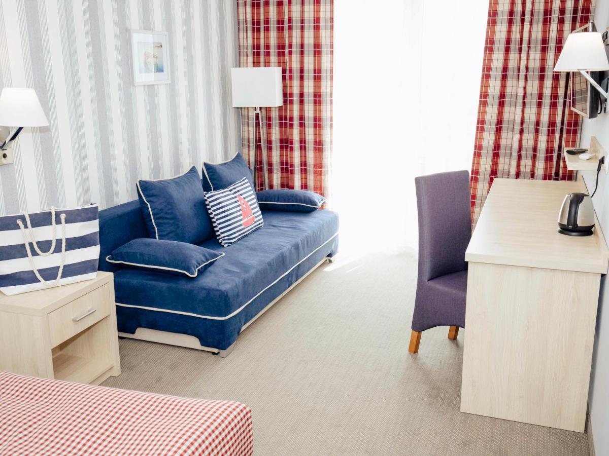Porto Marina Hotell Krynica Morska Exteriör bild